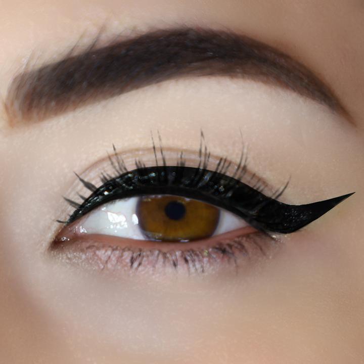 City Color Be Bold Color Liner Negro