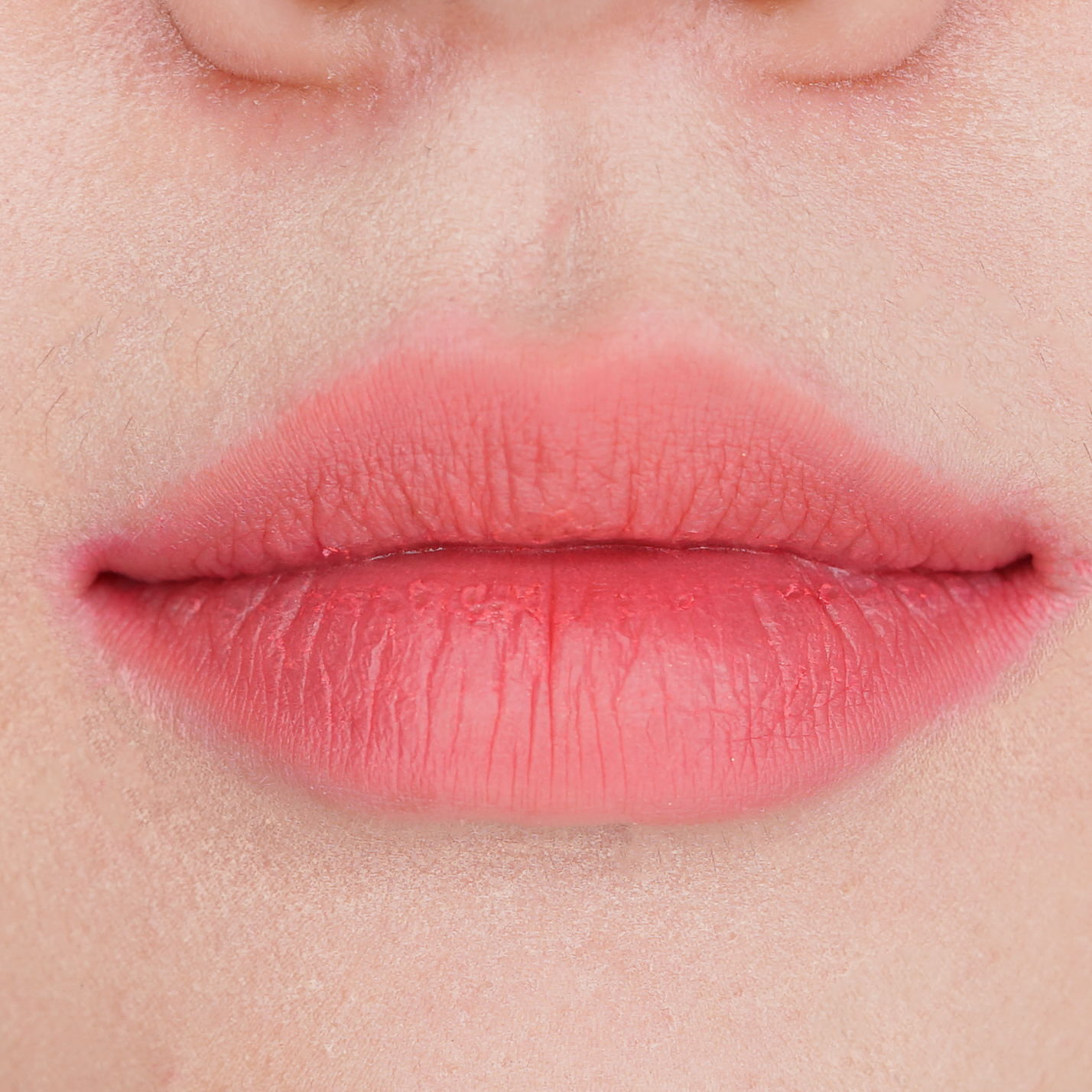 Kara Beauty - Labial Caboodle Kisse Lip Powder &amp; Gloss Display 18 Unidades